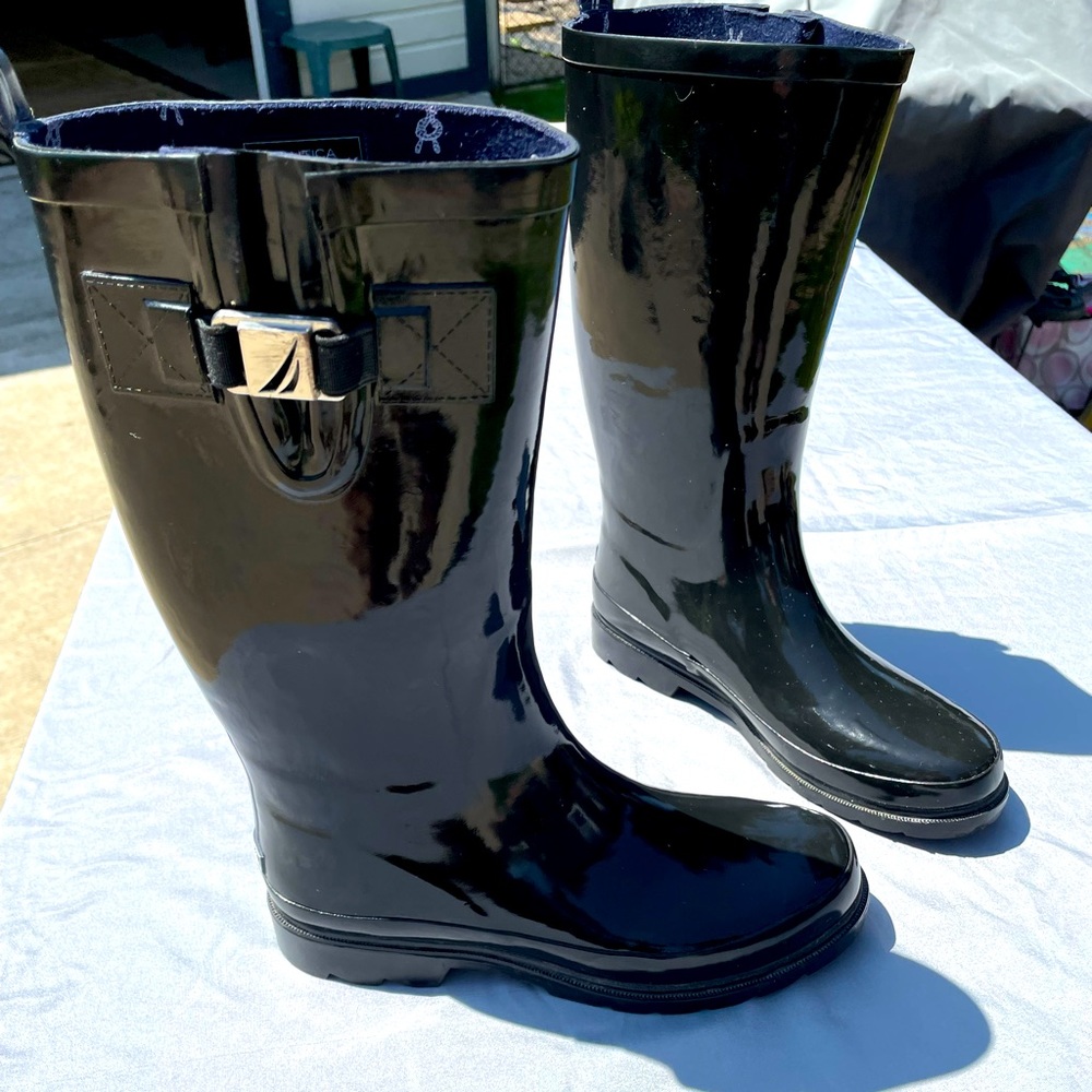 Nautical womens rain boots size 7